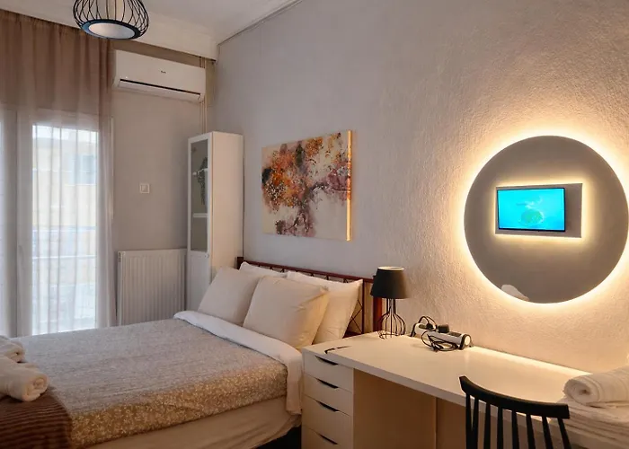 Maison - Free Private Parking - Luxury In Center Appartement Serres